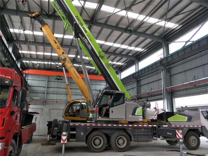 海南高空车出租需要注意哪些安全事项？